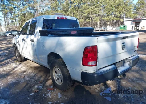 2017 Ram 1500 Tradesman 4X4 6'4 Box z USA, uszkodzony, nr VIN 1C6RR7FGXHS738261